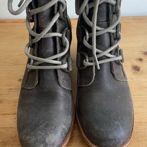 Sorel Cate Waterproof Taupe Lace-Up Boots with Chunky Heel SZ 6